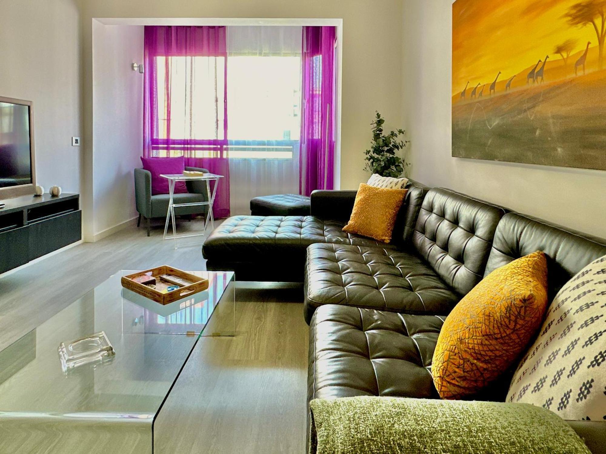 Hostiguest Coliving Leon Y Castillo Las Palmas de Gran Canaria Exteriér fotografie