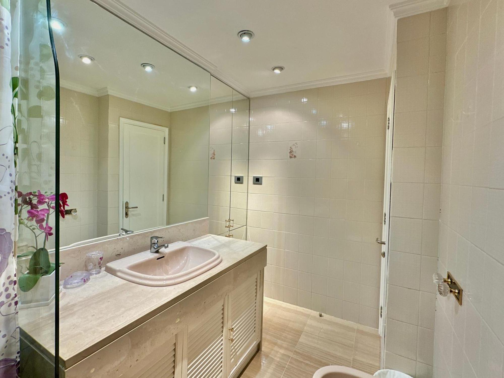 Hostiguest Coliving Leon Y Castillo Las Palmas de Gran Canaria Exteriér fotografie